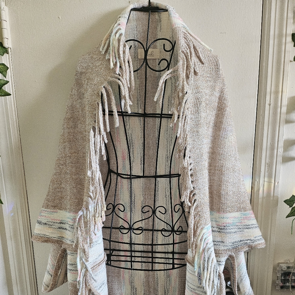 Riah Fashion Fringed Beige and Cream Women's Poncho